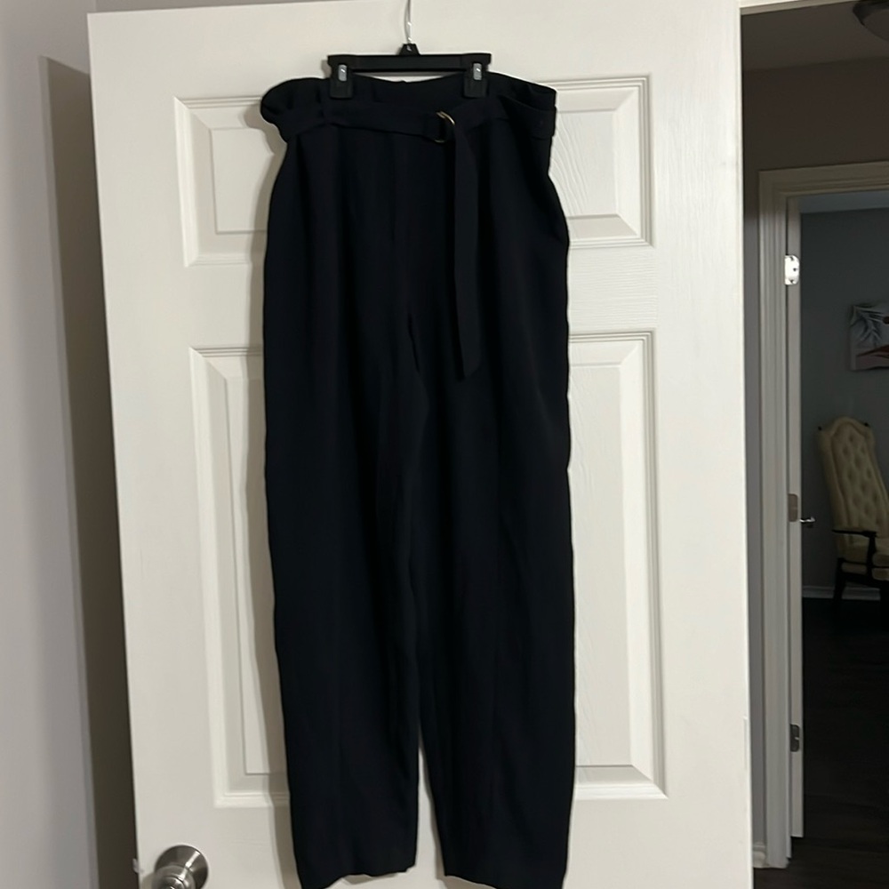 NWT Tapered Ankle Drew Pants- Size 12